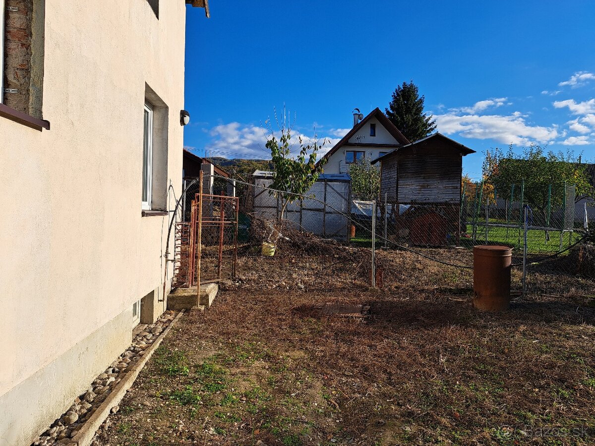 Rodinný dom / chalupa v tichej lokalite Košeca - 18