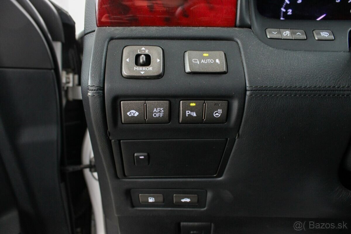 Lexus LS 600h 5.0 V8 Hybrid - 18