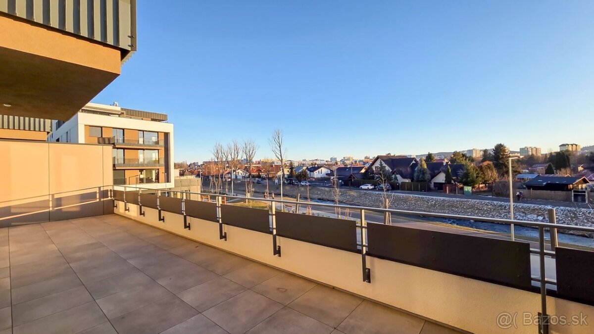 3 izbový holobyt s terasou 35 m2, Nové nábrežie, Poprad - 18