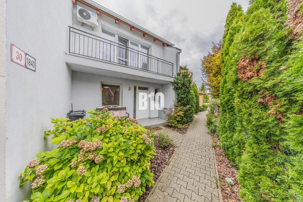 REZERVOVANÉ - PRIESTRANNÝ, MODERNÝ 4i rodinný dom v Dunajske - 18