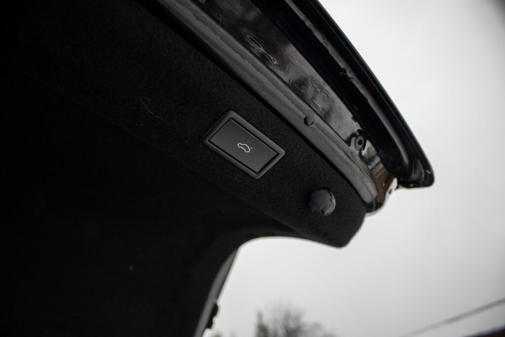 Škoda Superb 2.0 TDI L&K DSG - 18