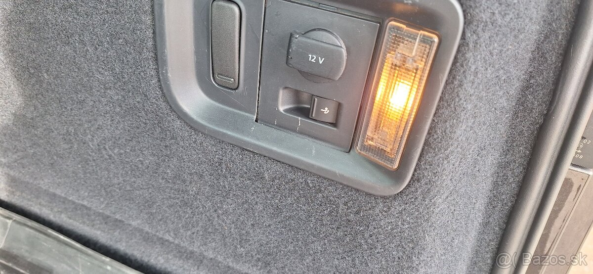 Volkswagen Sharan 2.0 TDI 7-miestny - 18