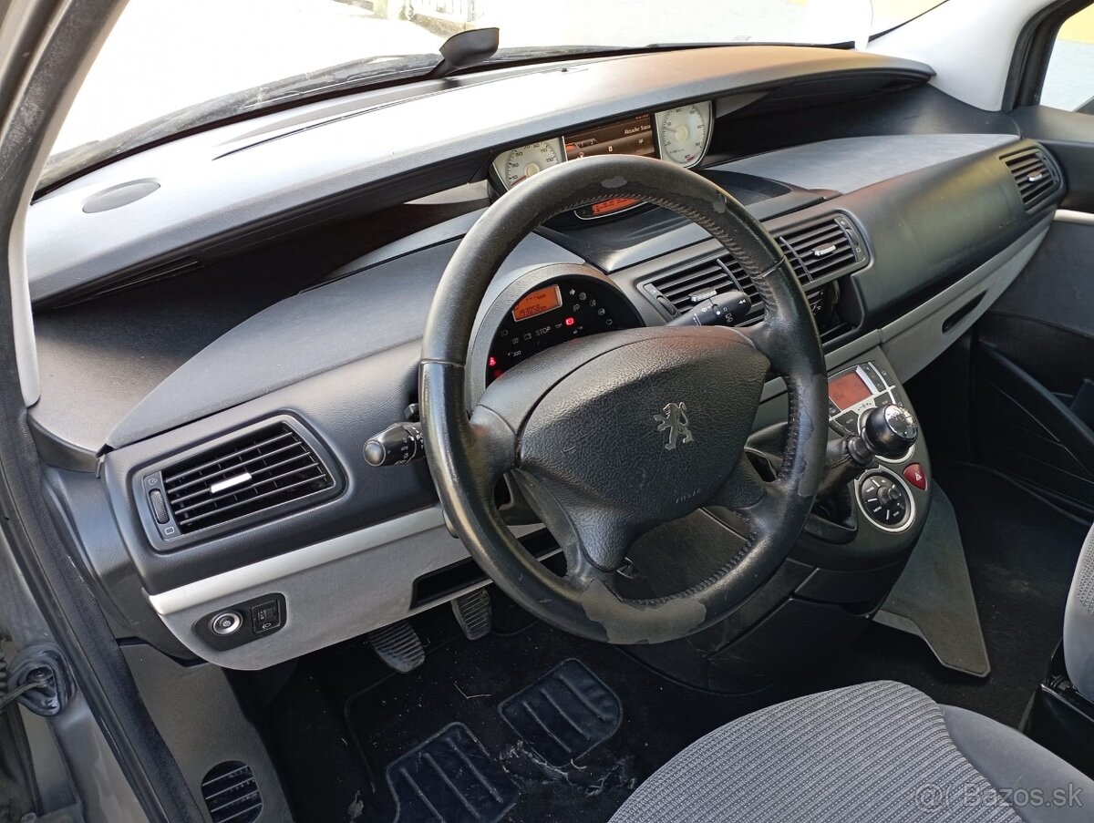 Peugeot 807 - 18