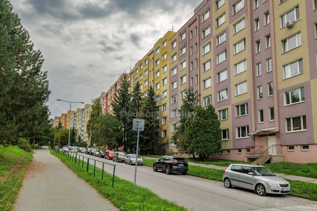 Ponúkam na predaj 3 izbový byt na Sídlisku Dargovských hrdin - 18