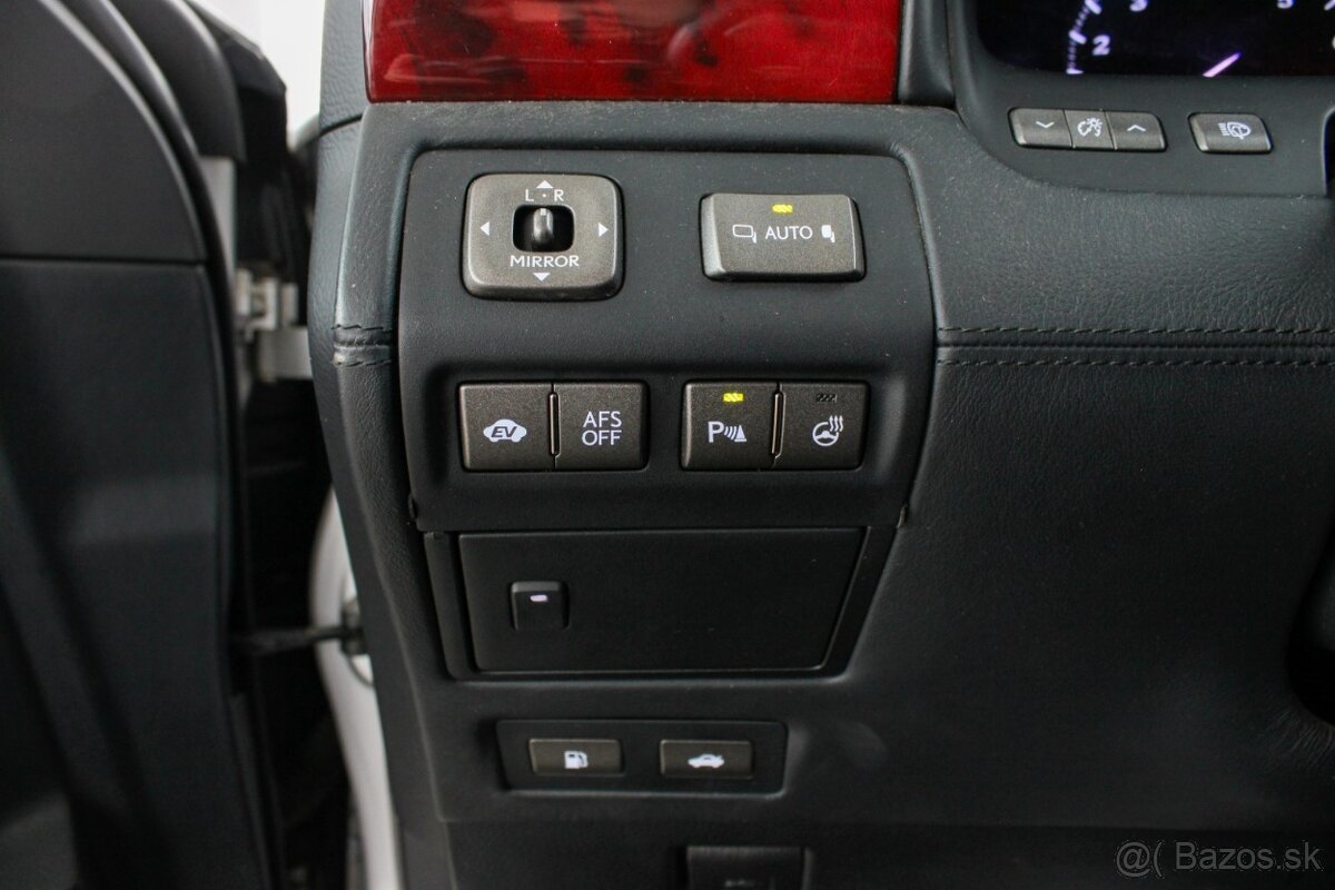 Lexus LS 600h 5.0 V8 Hybrid - 18