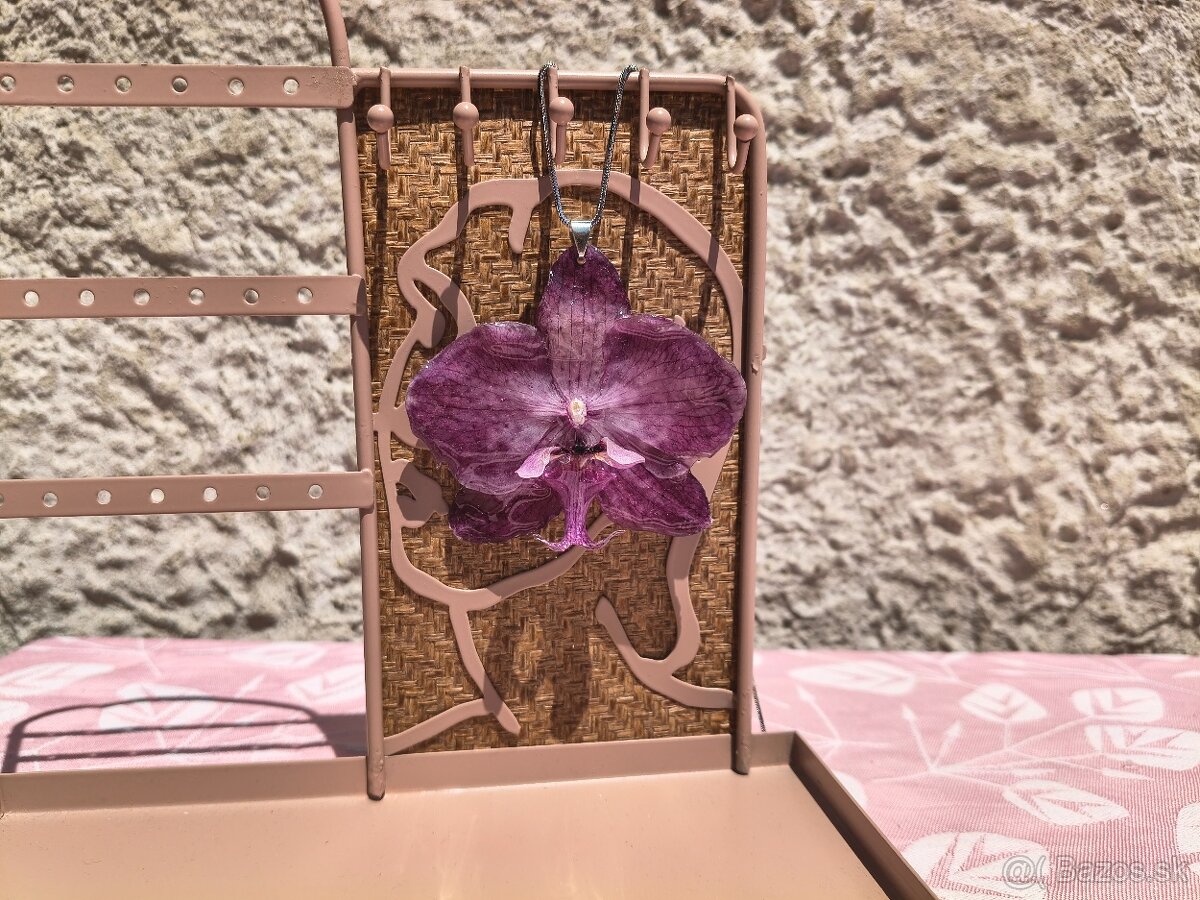 Náhrdelník z orchideí - 18