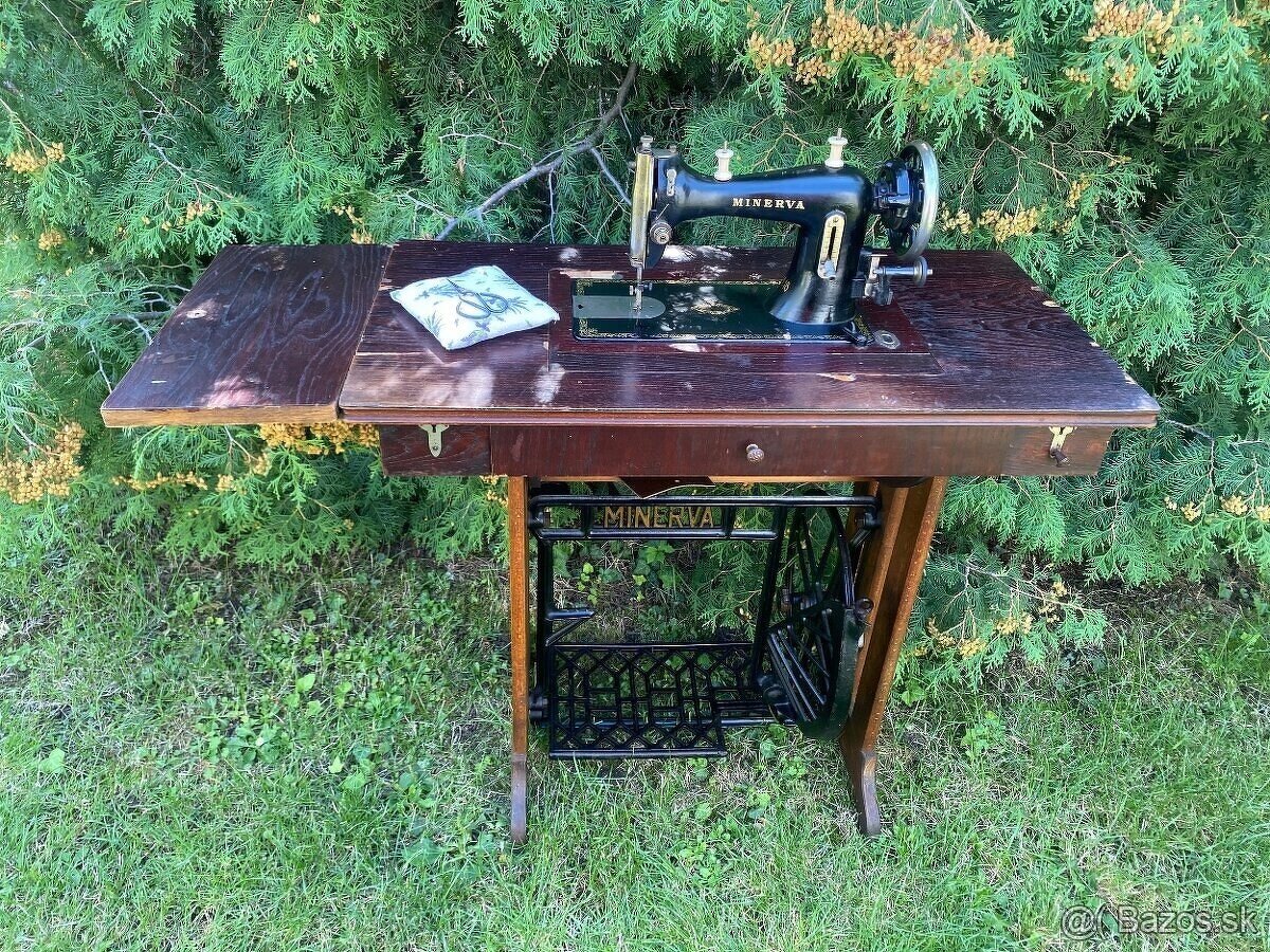 Šijací stroj MINERVA - 18