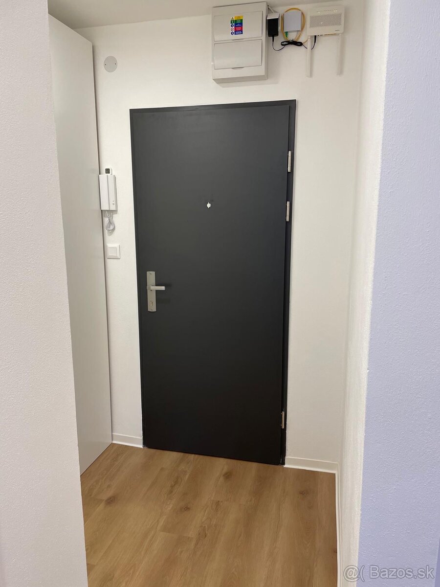 Na prenájom: 1-izbový byt po kompletnej rekonštrukcii – PB - 18