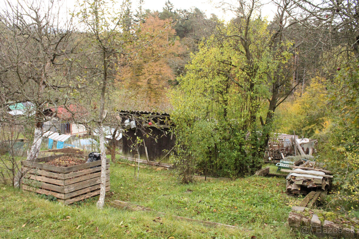 SPEKTRUM REALITY- Na Predaj záhrada 312 m2,, záhradkárska os - 18