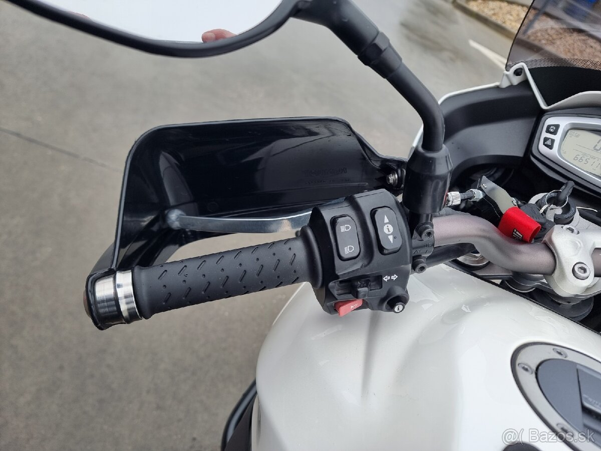 Triumph Tiger 1050 - 18