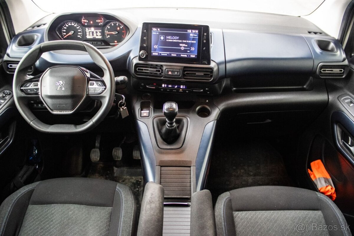 Peugeot Rifter 1.2 PureTech Allure, 81kW, M6 - 18