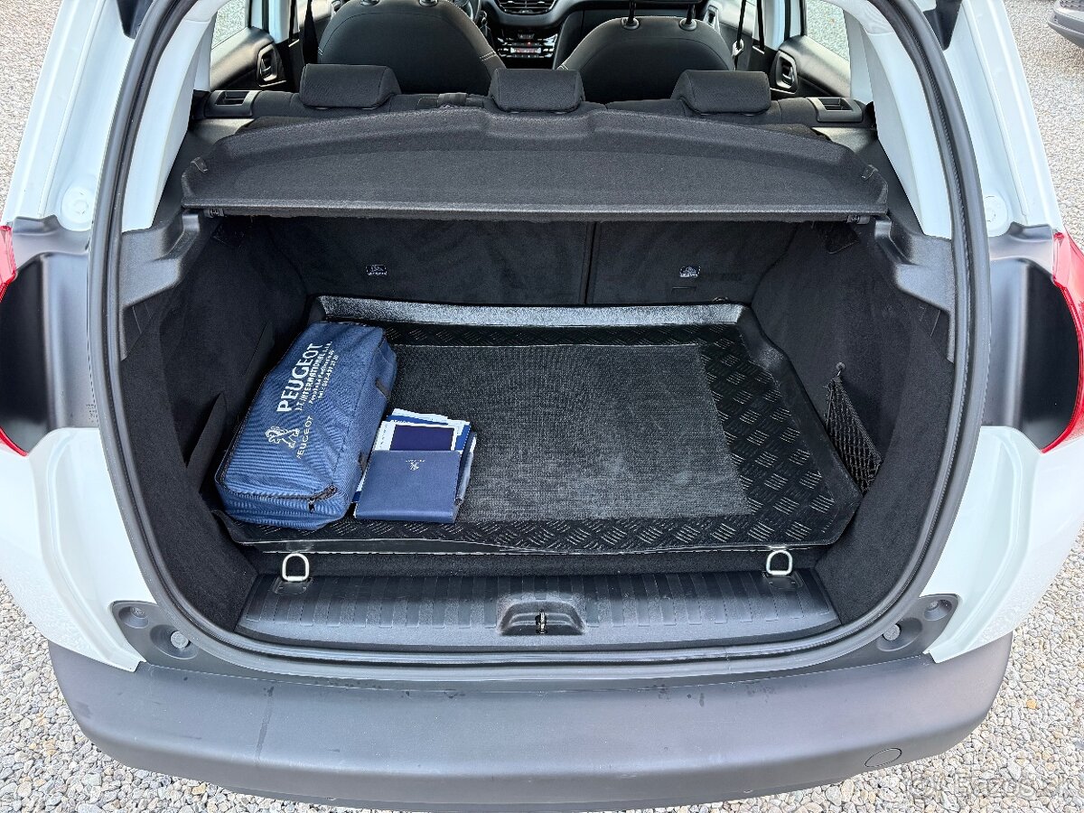 Peugeot 2008 1.2 PureTech Allure A/T - 18