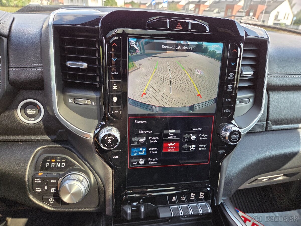 DODGE RAM LARAMIE 5.7 HEMI 4X4 HARMAN PANORAMA - 18