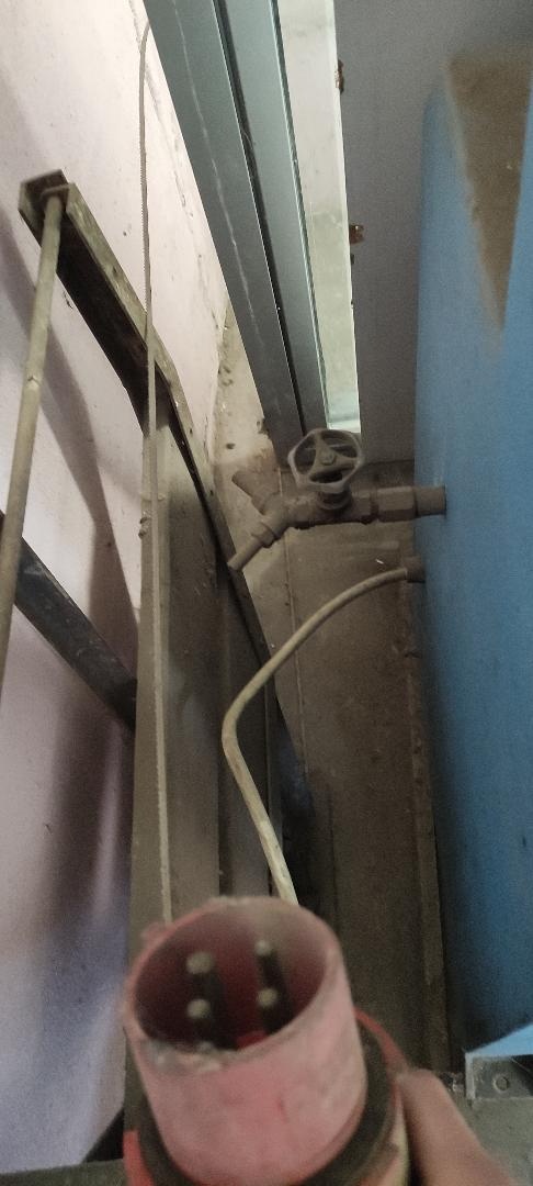 Vertikálna pásová píla OPUS 600 - 18