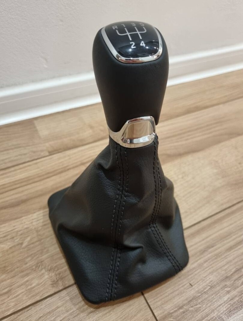 SKODA KOZENA RADIACA PAKA - 18