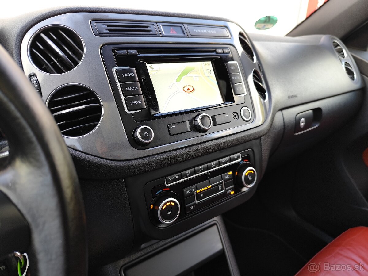 VW Tiguan 2.0 TDI 4x4 R-Line Exclusive -- 156 000 km - - 18