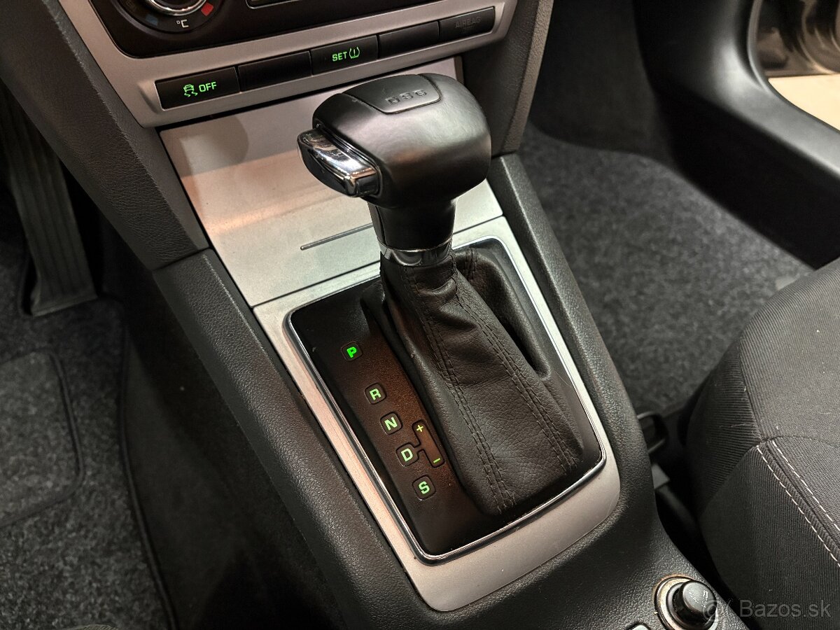 Škoda Octavia Combi 2.0 TDI CR DPF Elegance DSG - 18