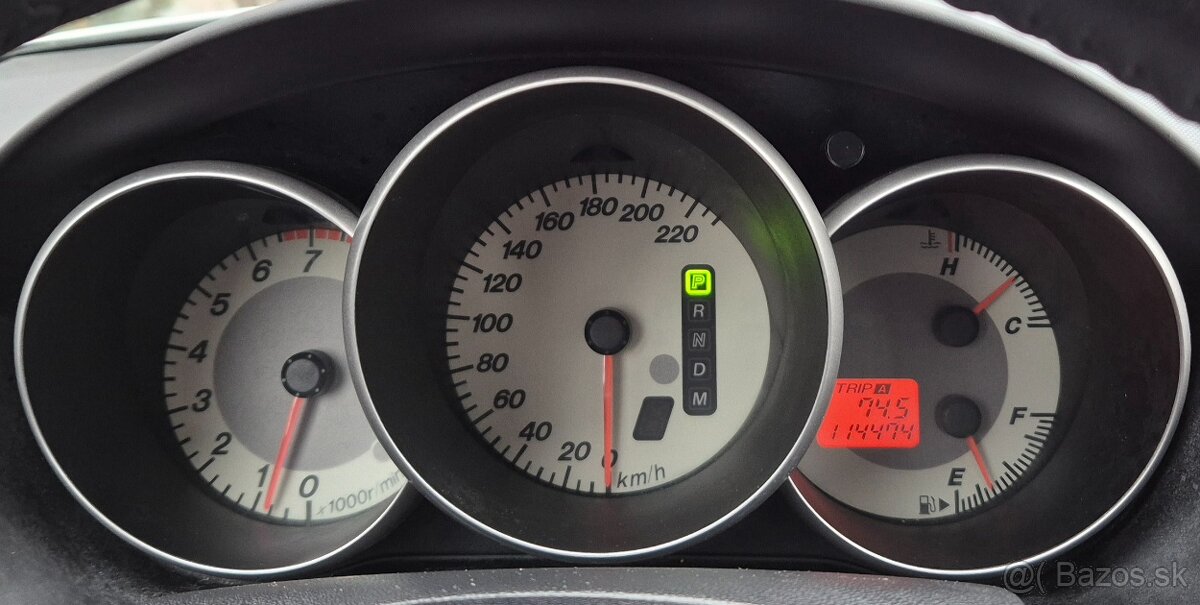 Mazda 3 benzín automat rv.2008 - 18