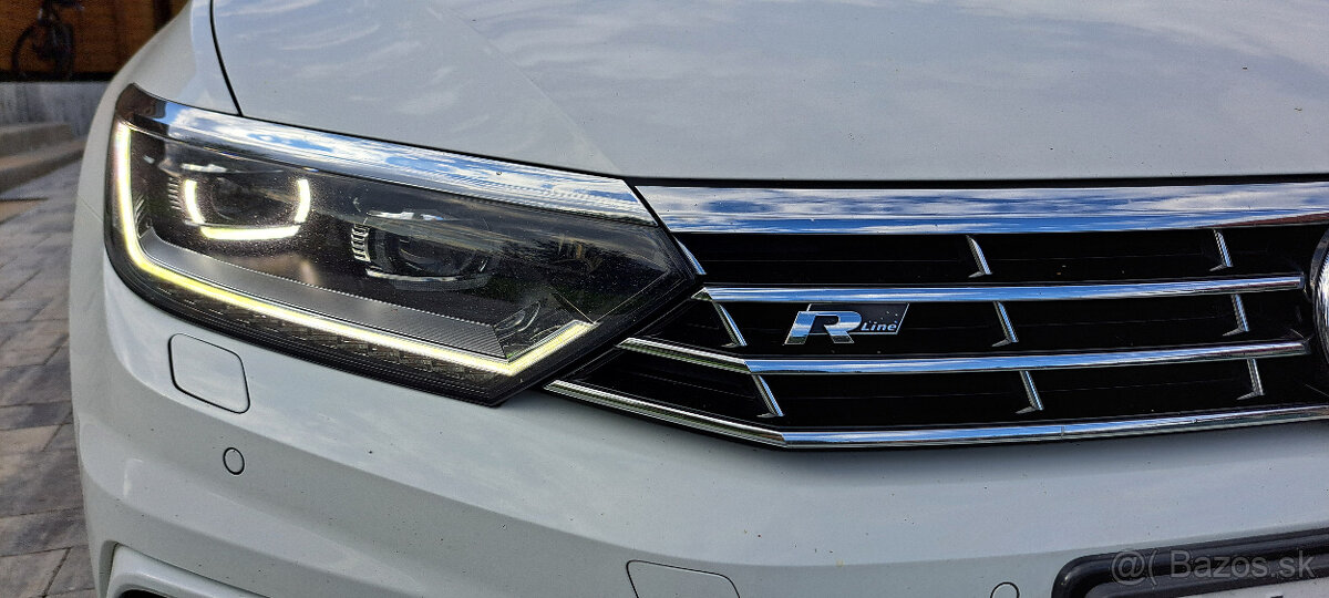Volkswagen Passat Variant 2.0 TDI BMT R-Line Highline - 18