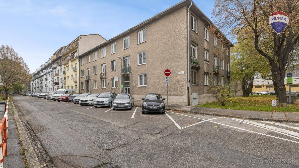 NA PREDAJ-3 izbový dizajnový, kompletne zrekonštruovaný byt - 18