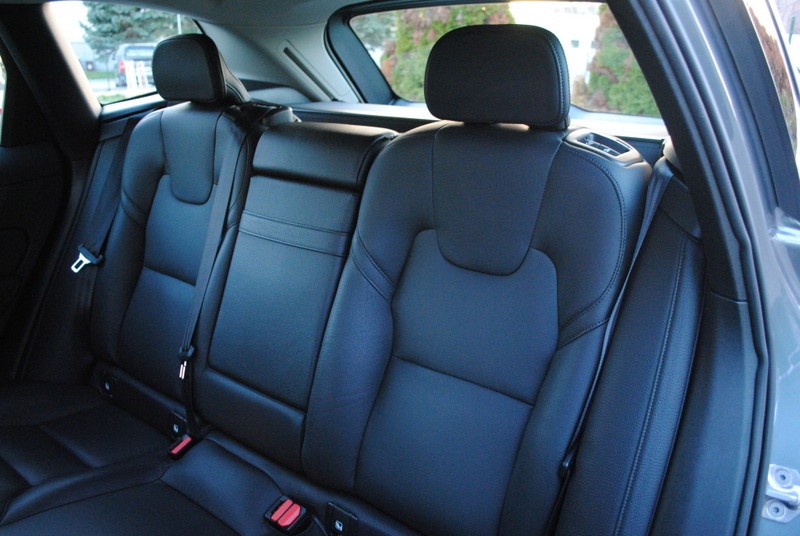 Volvo XC60 D4 Inscription⭐4X4⭐Automat 8st⭐ODPOČET DPH - 18