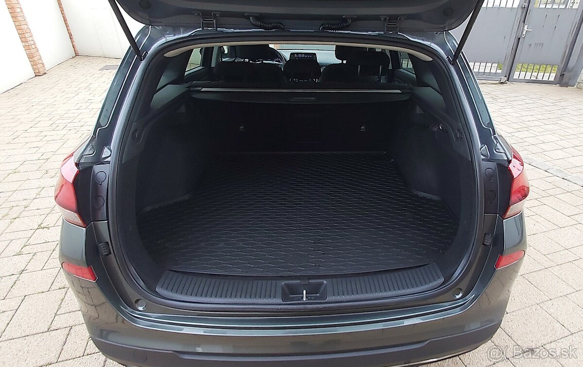 Hyundai i30 CW - 2023, benzín , Záruka , Slovenské auto - 18