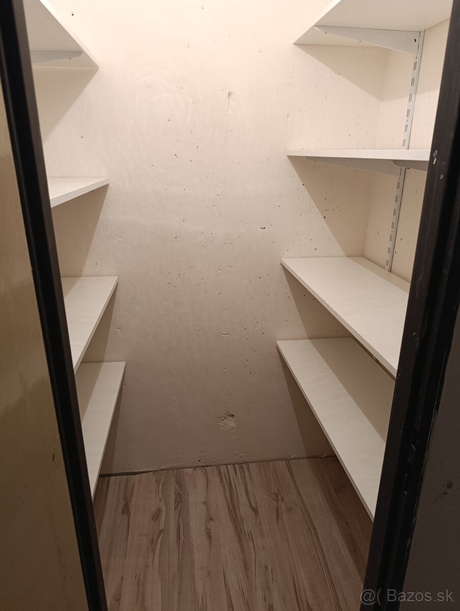 1 izbový byt - 18