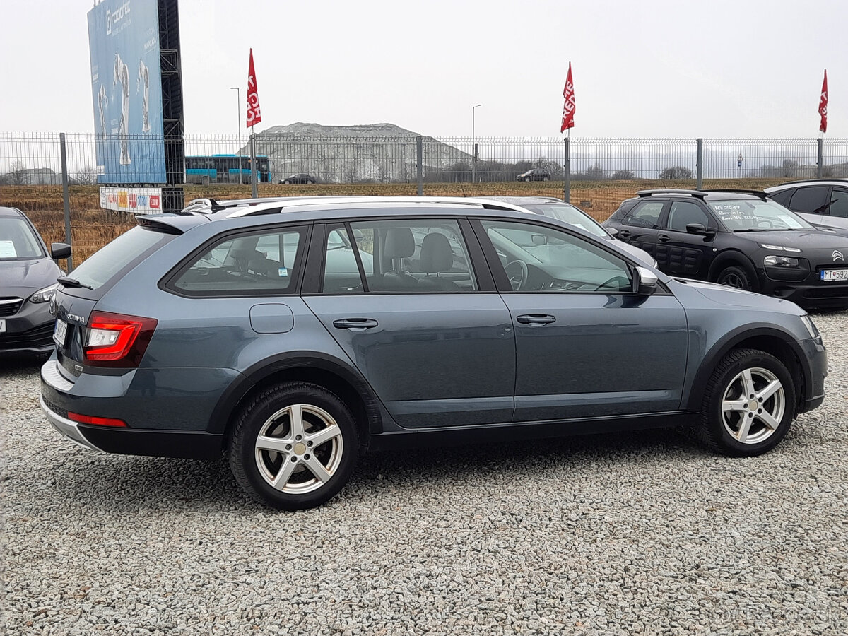 Škoda Octavia Scout 2,0 TDi LED svetlá - 18