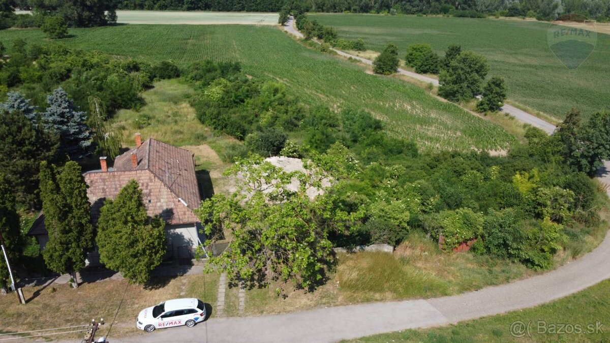 3-izbový RD na 34-árovom pozemku v Šarovciach - 18