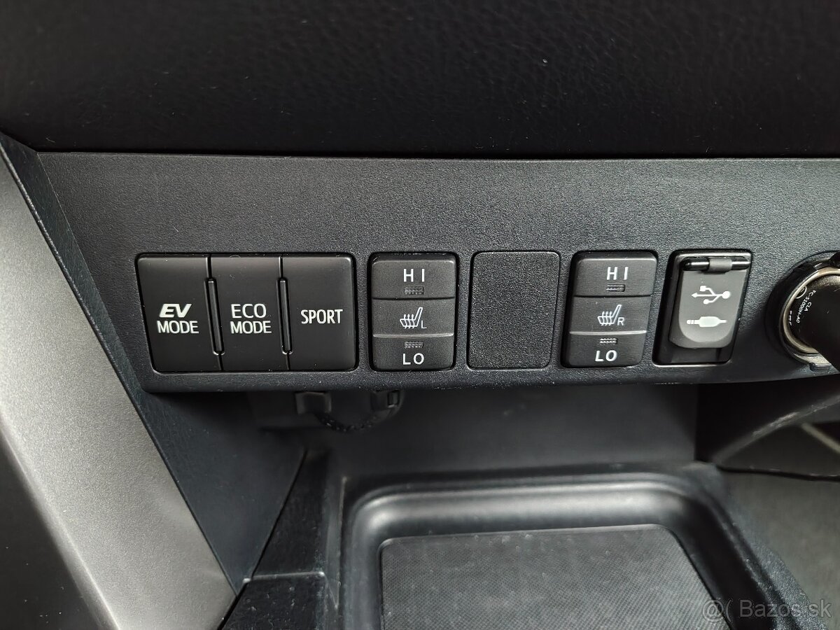 Predám Toyotu RAV4, hybrid - 18