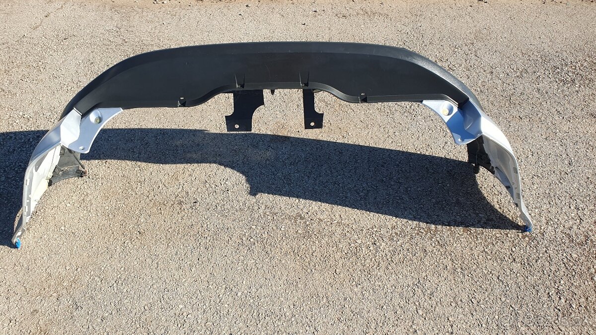 Zadný nárazník na Ford S-Max 2010-2014 - 18