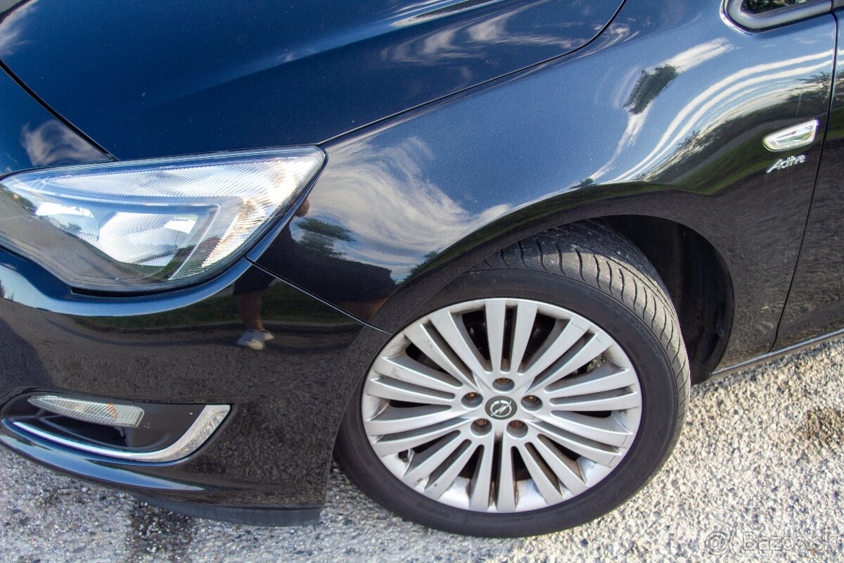 Predám Opel Astra 1.4 Turbo (120k) - 18