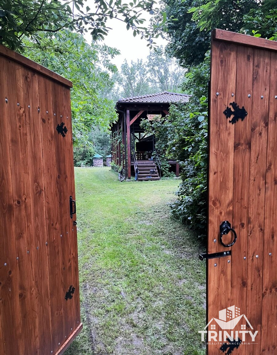 Na predaj pozemky s chatkou medzi mestom Šurany a Palárikovo - 18