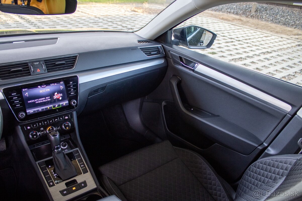 Škoda superb combi 2.0Tdi Scr DSG 2022 - 18
