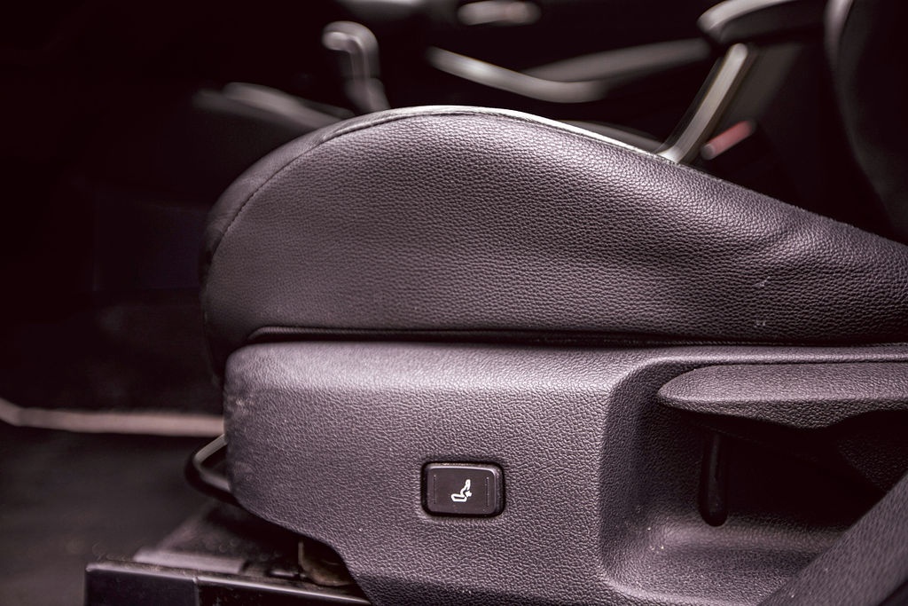 Toyota Corolla Combi TS 2.0 Hybrid GR Sport, DPH - 18