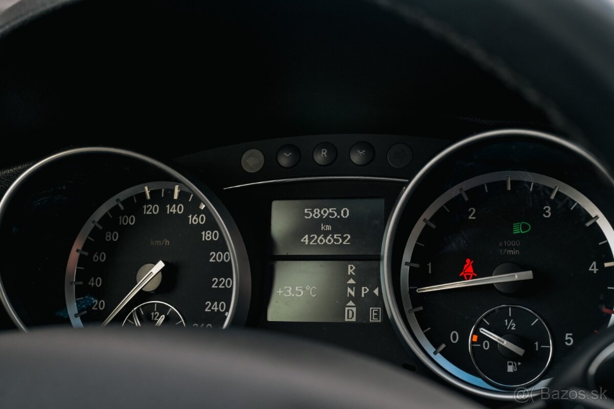 Mercedes-Benz R 300 CDI - 18