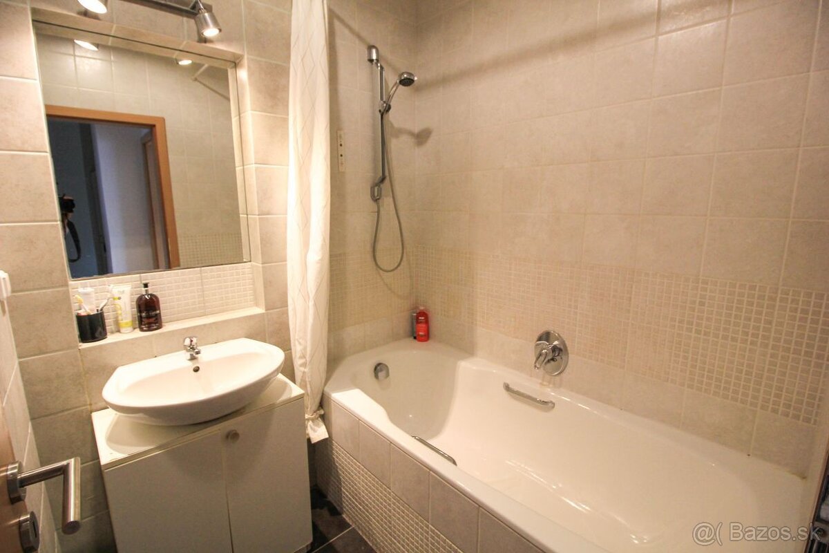 PREDAJ: Priestranný 3-izbový mezonet s terasou v atraktívnej - 18