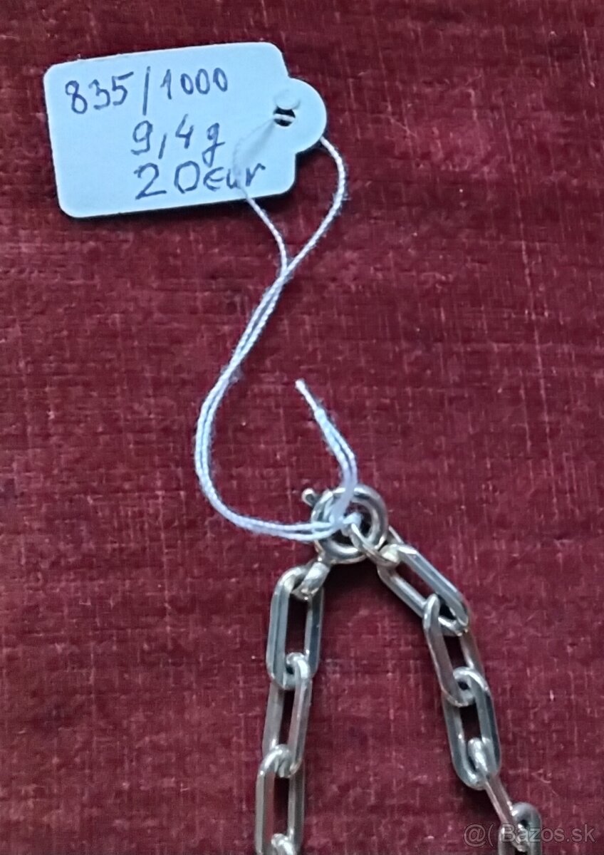 Staré strieborné šperky, prívesky, brošne - 18