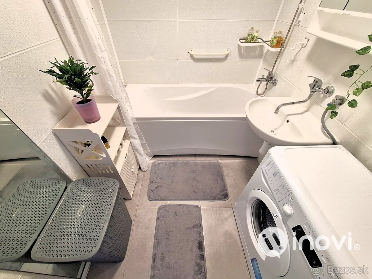 Exkluzívne zariadený 1-izbový byt s loggiou - 18