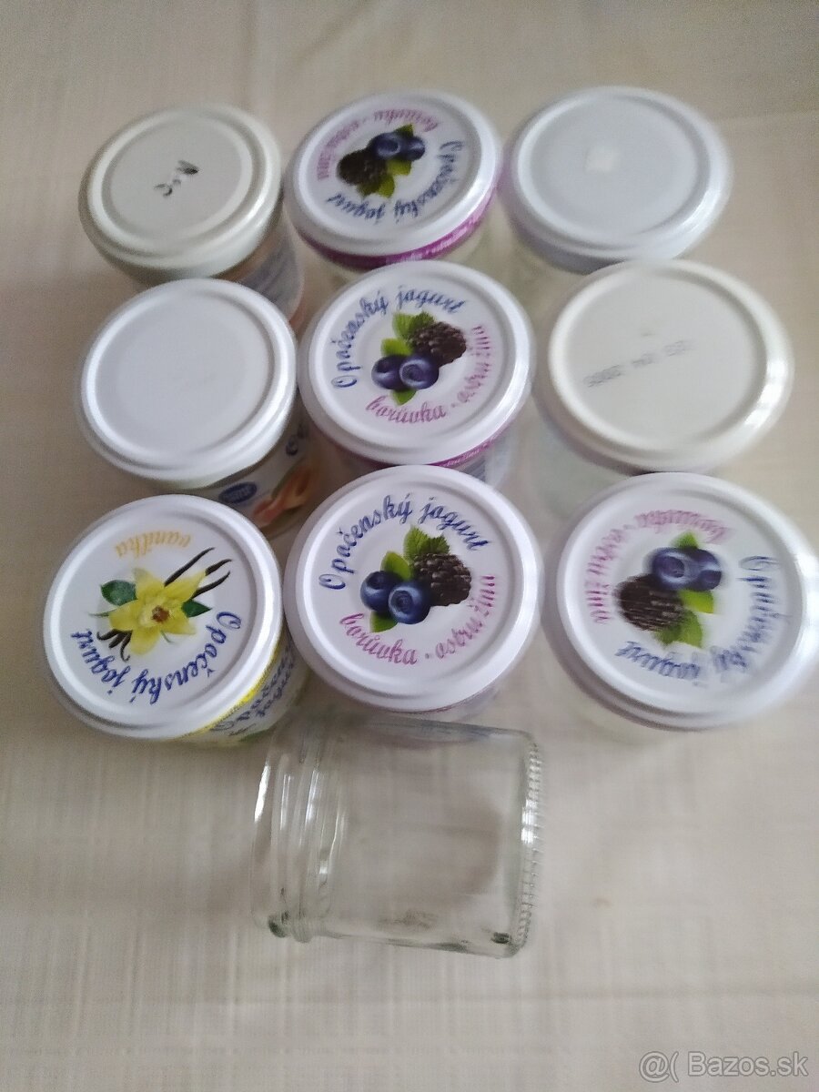 láhve 0,5l a 1lt s uzávěrem, plucky (placatky) 0,2l - 18