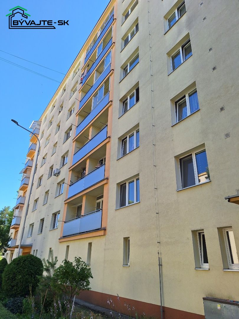 REZERVOVANÝ Útulny 2-izbový byt na Starom sídlisku v Prievi - 18