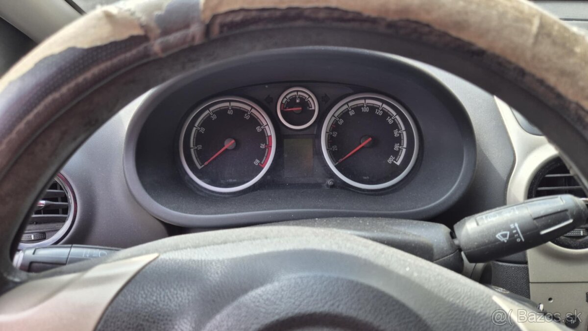 Opel Corsa D 1,2i 59kw kód motora: Z12XEP - 18