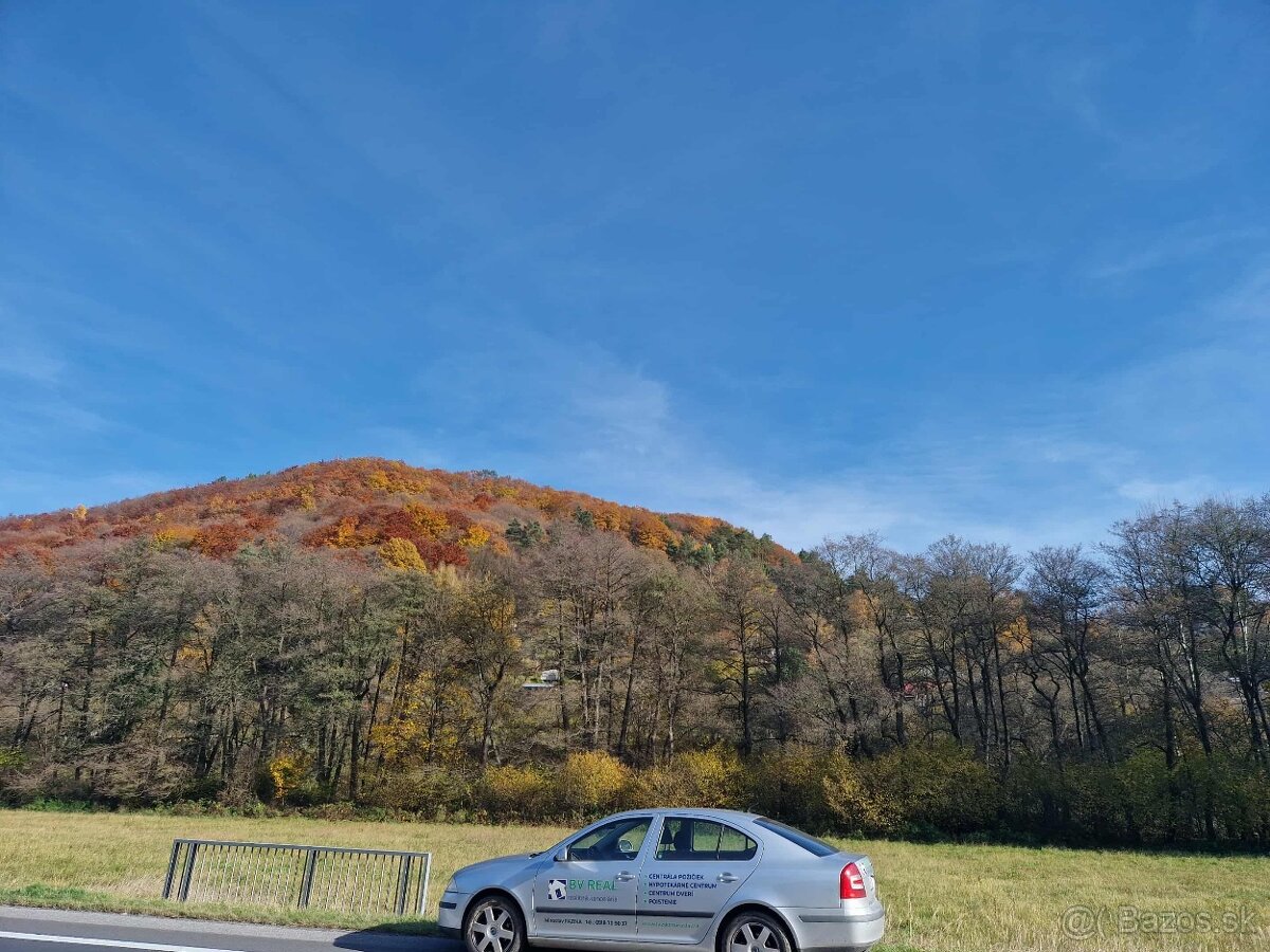 Na predaj zrubová chata so záhradou 1633 m2 v obci Bartošová - 18