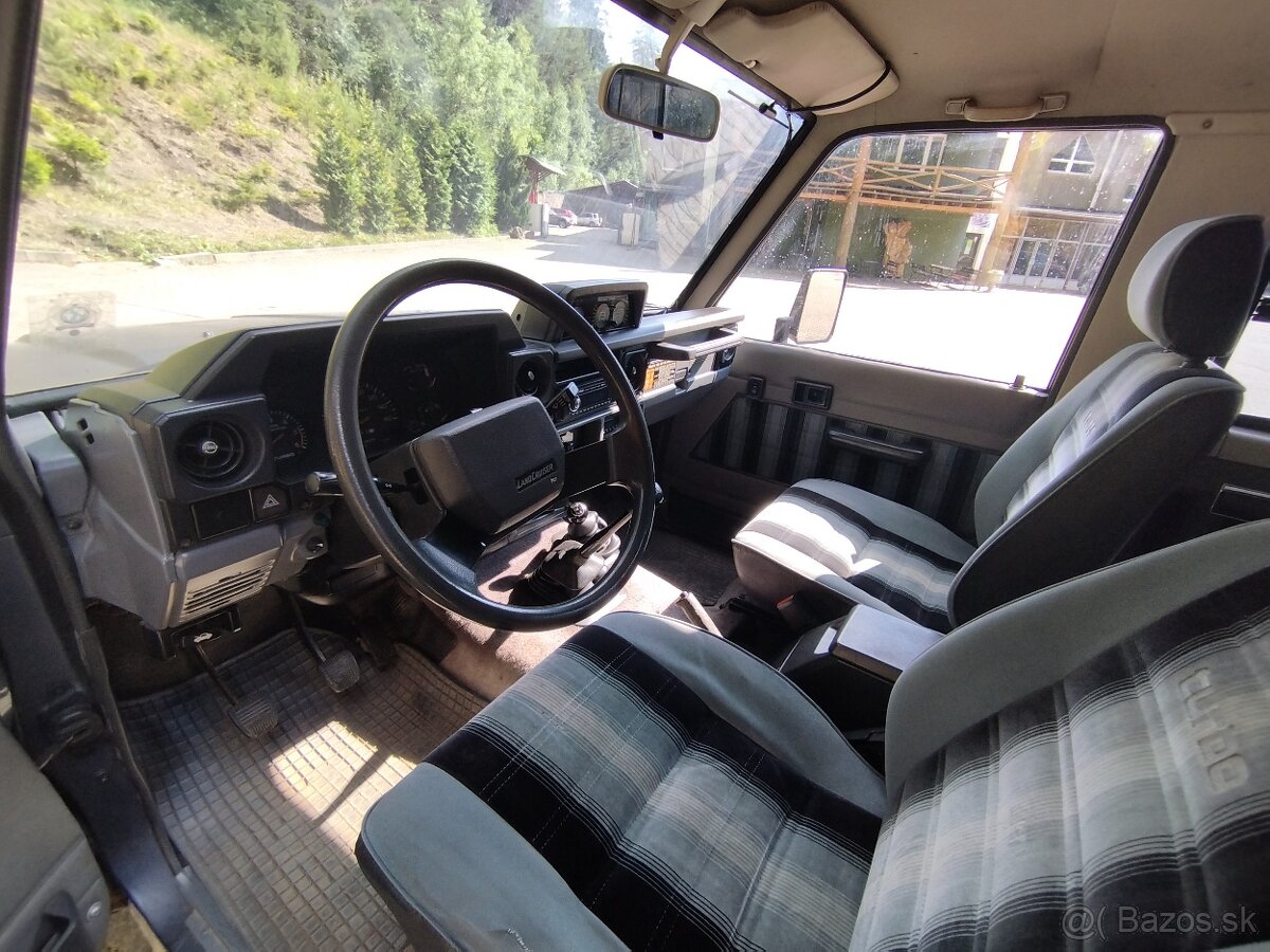 Toyota Land cruiser 70 - 18