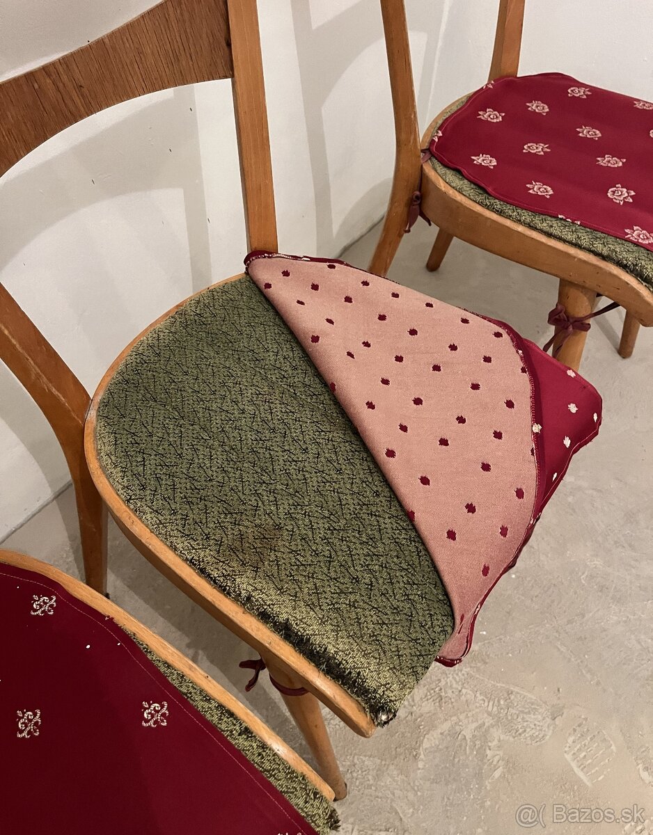 Poctivý retro rozkladací jedálenský stôl z masívu 70 roky - 18