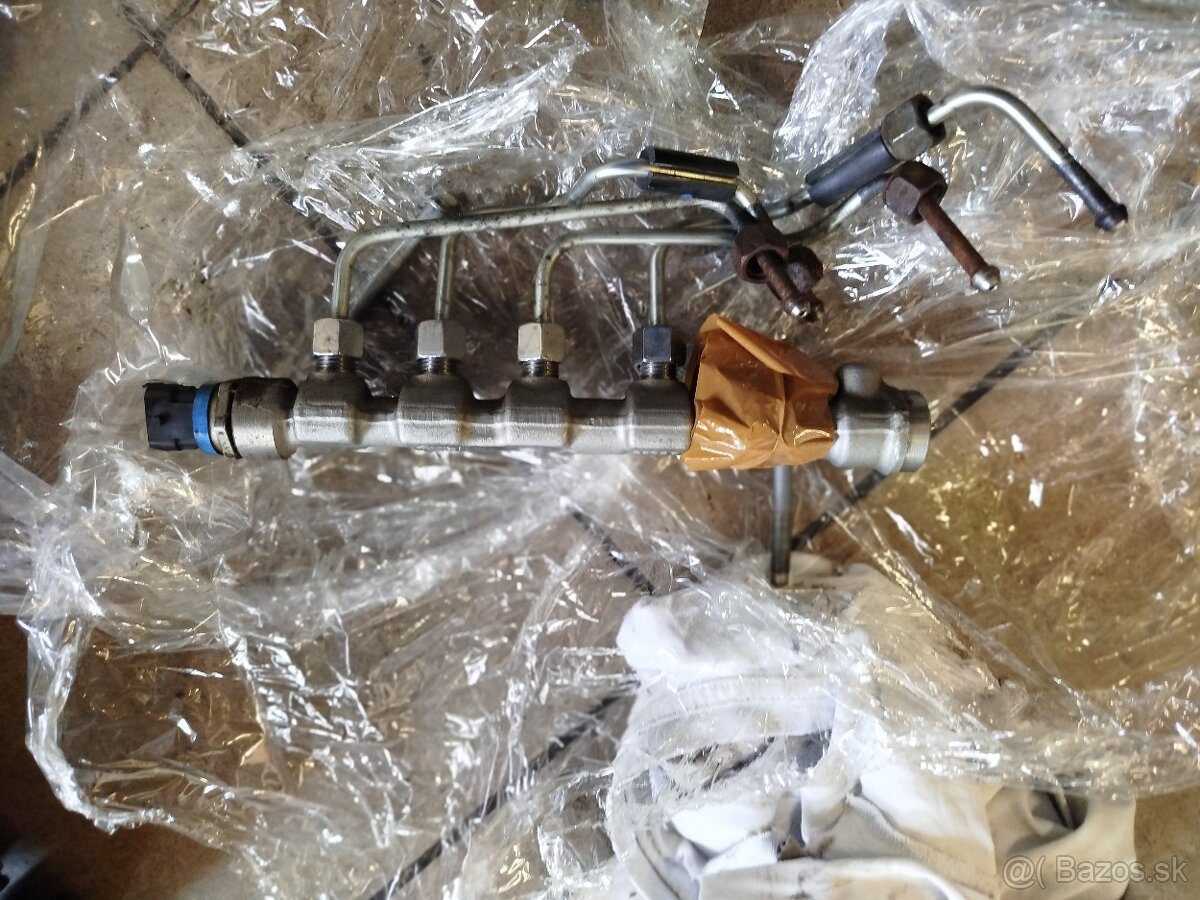 Hlava Motora Renault 2,5dti 107kw - 18