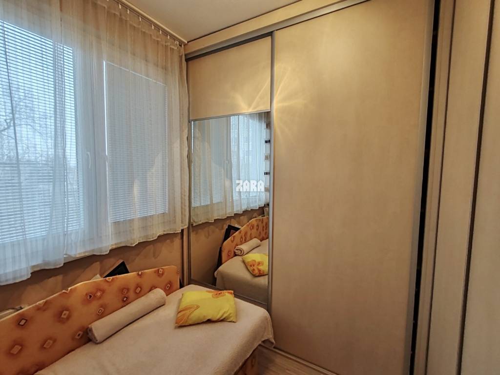 Sečovce - ul. SNP, 3. izb. byt, 48 m2 + loggia, po rekonš. - 18