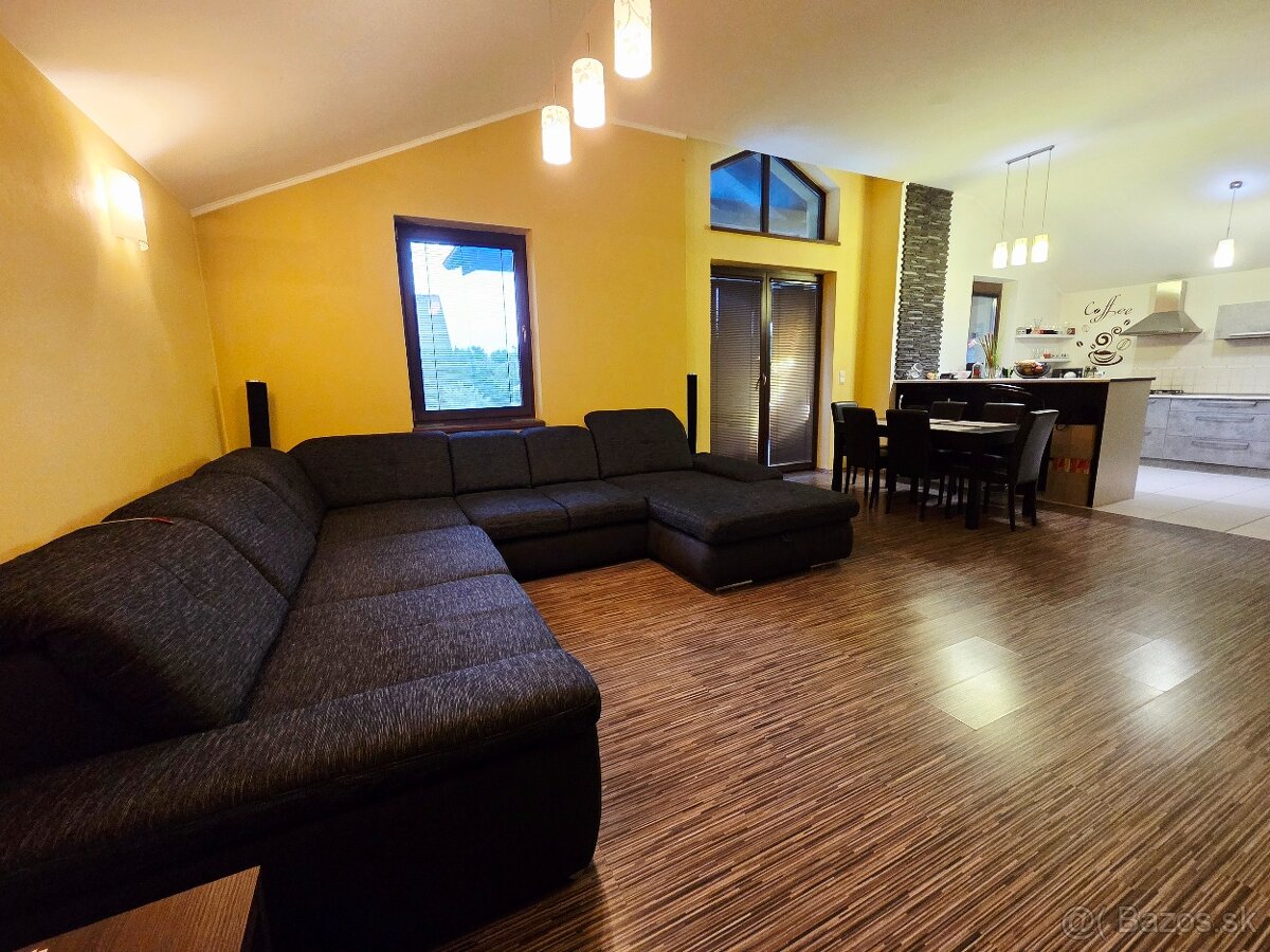 4.-izbový rodinný dom s veľkou garážou v Novej Dedinke - 18