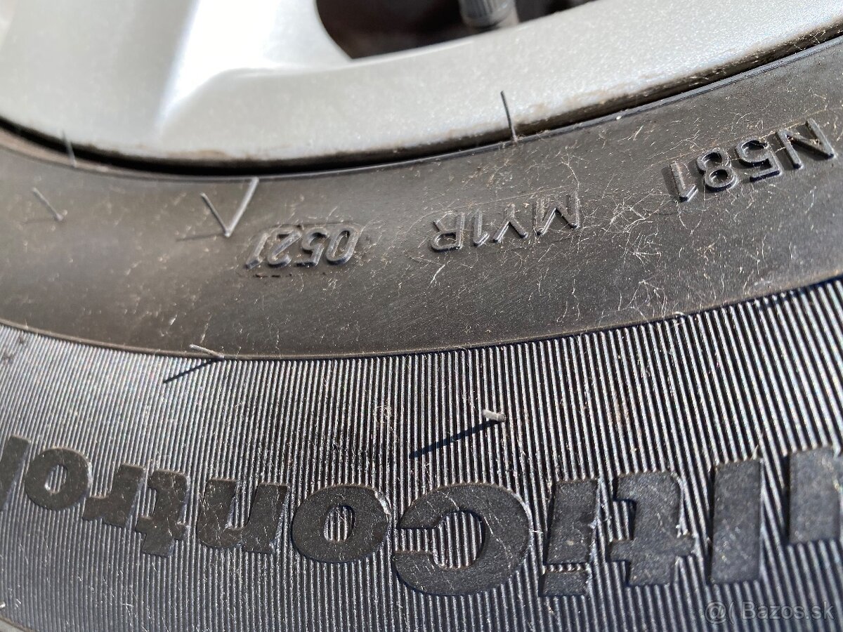 Predam 2 x sadu original VW Touareg 7P - 18