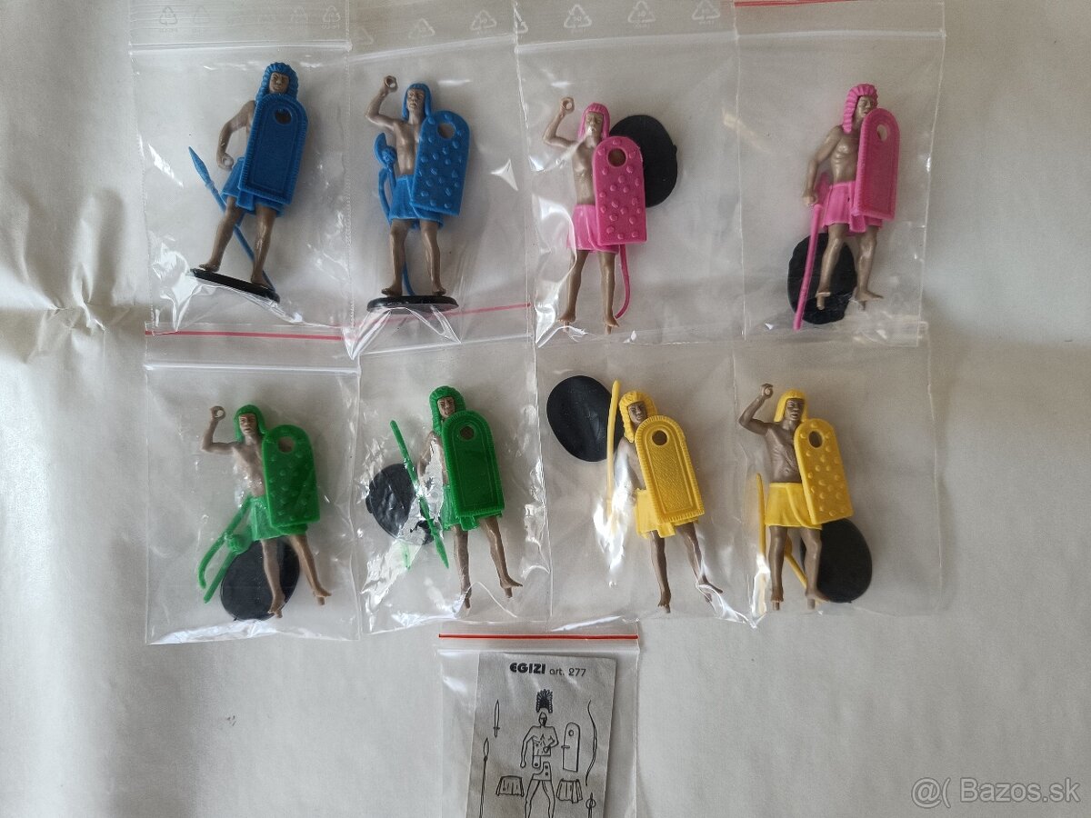 Predám zbierku Kinder figúrok - 18